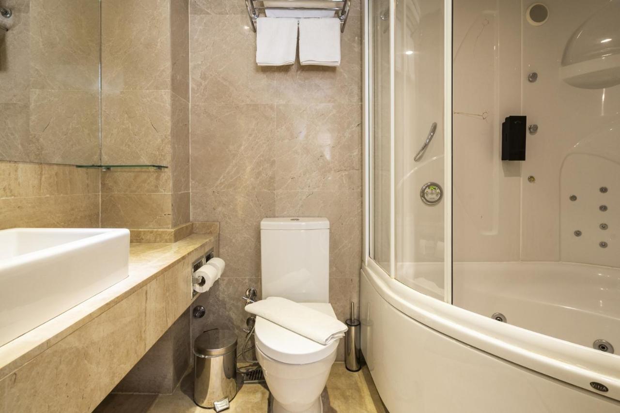 Glamorous Flat With Jacuzzi Near Hadrians Gate Vakantiehuis
