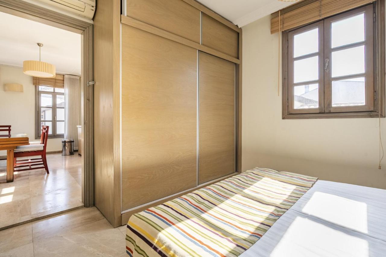 Glamorous Flat With Jacuzzi Near Hadrians Gate Vakantiehuis